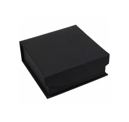 Boîte écrin à rabat personnalisable avec mousse intégrée (7.3 x 7.8 x 2.9 cm)